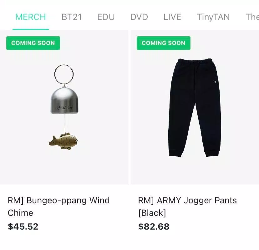 Cũng giống như Jin, bộ sản phẩm được thiết kể bởi Namjoon đã sold out nhanh chóng sau khi mở bán. Được biết quần jogger có giá khoảng 2tr VNĐ, chuông gió có giá khoảng 1tr VNĐ (Ảnh: Weverse Shop)