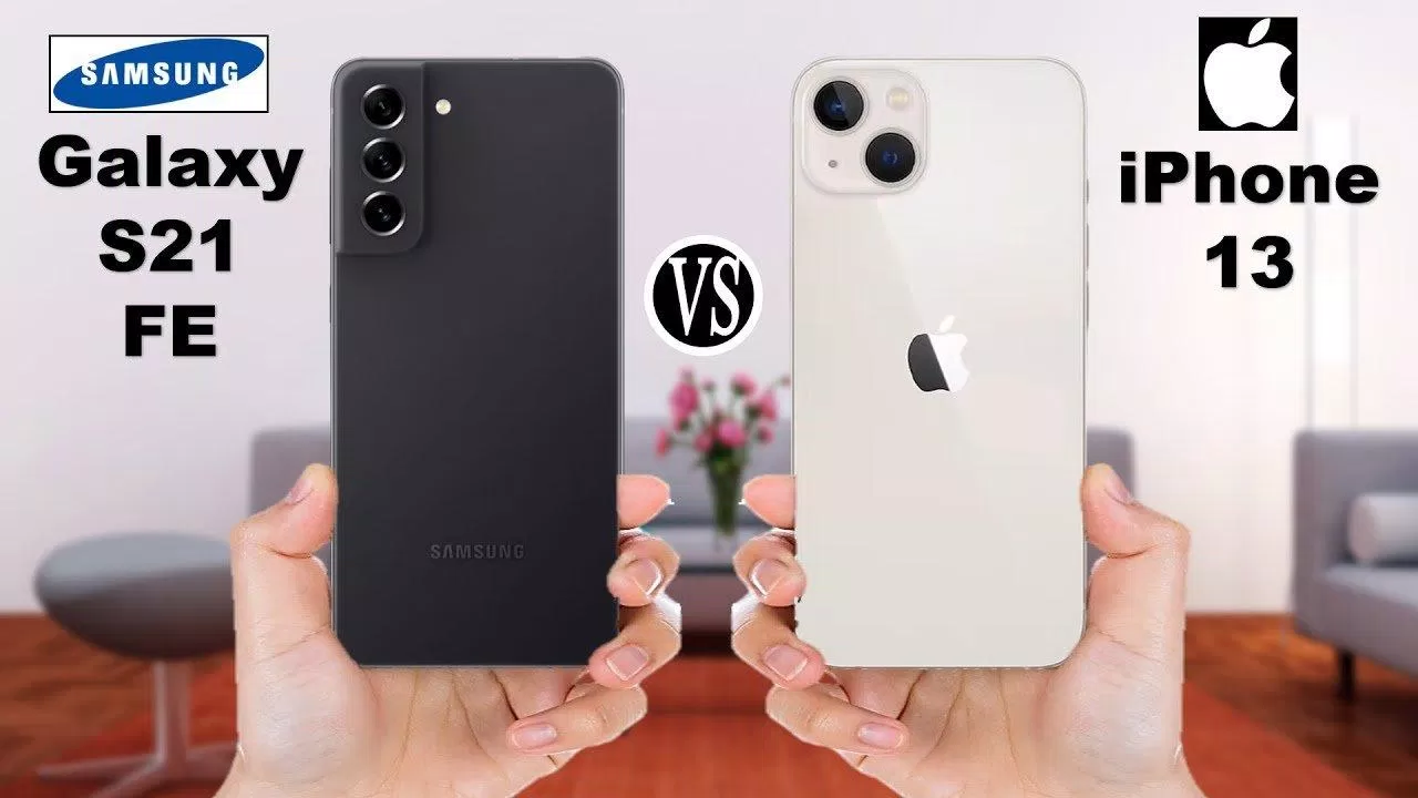 Điện thoại Samsung Galaxy S21 FE và iPhone 13 Mini (Ảnh: Internet). Điện thoại Samsung Galaxy S21 FE và iPhone 13 Mini (Ảnh: Internet).