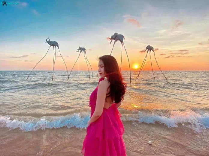 Sunset Sanato Beach Club (Nguồn: Internet). Sunset Sanato Beach Club (Nguồn: Internet).