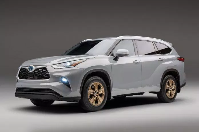 Xe Toyota Highlander (Ảnh: Internet) Xe Toyota Highlander (Ảnh: Internet)