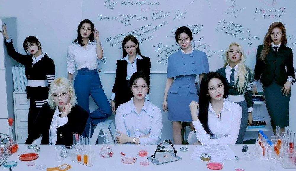 TWICE nhóm nhạc K-Pop nhảy đồng đều nhất, theo các chuyên gia. (Nguồn: Internet)