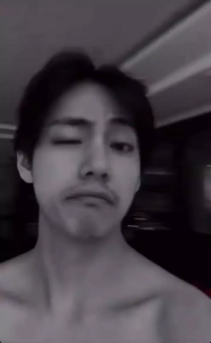 Story đã bị V xóa (Ảnh: Instagram)