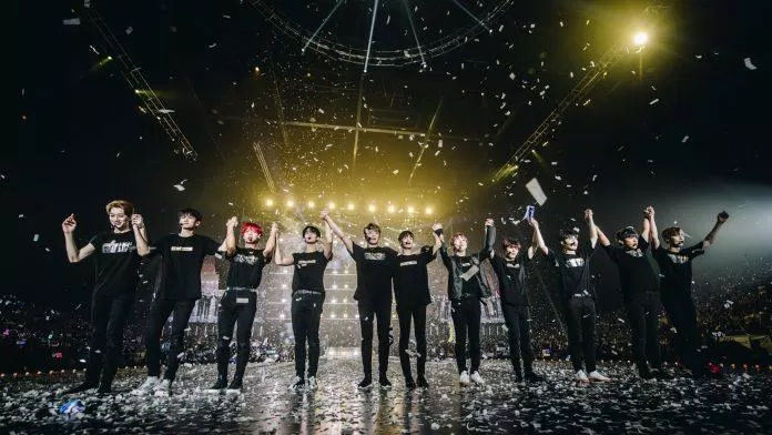 Wanna One thành công với world tour (Nguồn: Internet) Wanna One thành công với world tour (Nguồn: Internet)