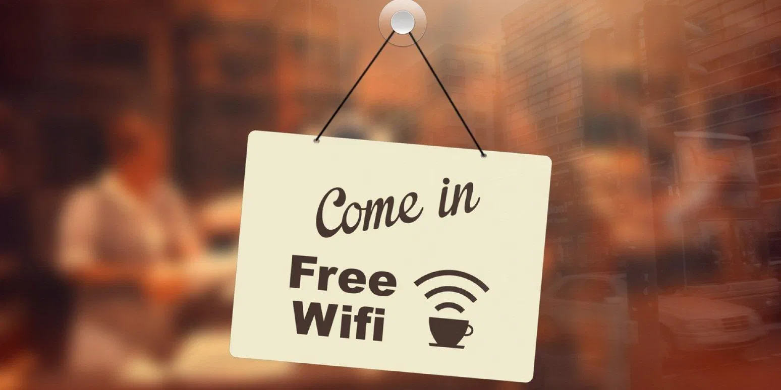 Hãy cẩn thận khi dùng Wi-Fi "chùa" (Ảnh: Internet). Hãy cẩn thận khi dùng Wi-Fi "chùa" (Ảnh: Internet).