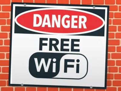 Hacker có thể giả mạo trang web ở Wi-Fi công cộng (Ảnh: Internet). Hacker có thể giả mạo trang web ở Wi-Fi công cộng (Ảnh: Internet).