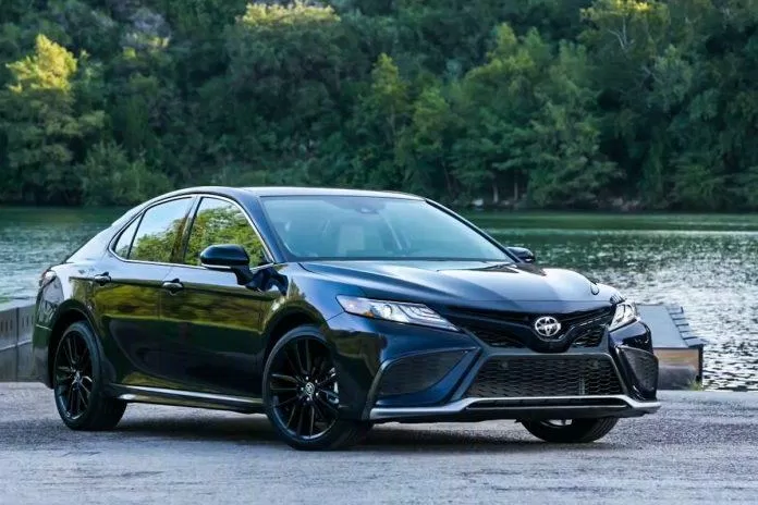 Xe Toyota Camry (Ảnh: Internet) Xe Toyota Camry (Ảnh: Internet)