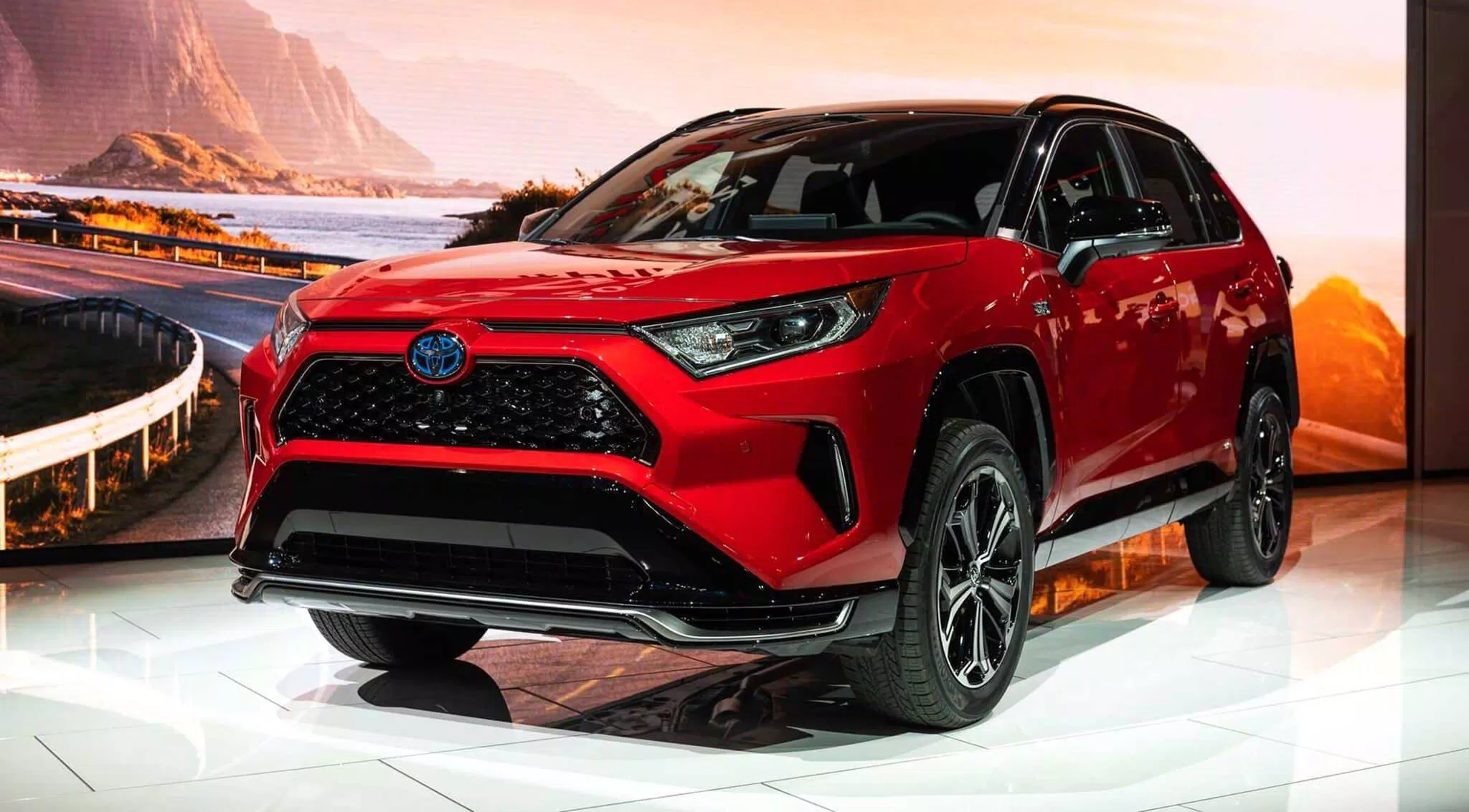 Xe Toyota RAV4 (Ảnh: Internet) Xe Toyota RAV4 (Ảnh: Internet)