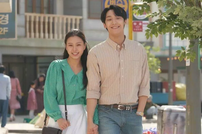 Go Min Si và Lee Do Hyun cặp đôi phim truyền hình Hàn Quốc năm 2021 đã đánh cắp trái tim chúng ta. (Nguồn: Internet)