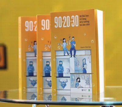 Ảnh bìa cuốn sách “90 bài học vỡ lòng về ý tưởng và câu chữ” (Nguồn ảnh: Internet).