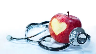 Ăn táo giúp bảo vệ tim mạch (Ảnh: Internet). Ăn táo giúp bảo vệ tim mạch (Ảnh: Internet).