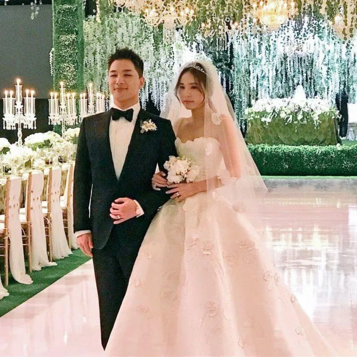 Ảnh chụp tại lễ cưới của Taeyang và người mẫu Min Hyo Rin (Nguồn: Internet).