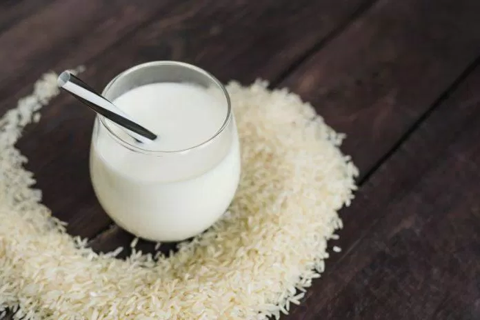 Sữa gạo có hàm lượng carbs rất cao (Ảnh: Internet). Sữa gạo có hàm lượng carbs rất cao (Ảnh: Internet).