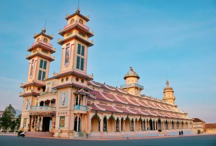 Vẻ đẹp của Tòa Thánh nhìn từ xa. (Ảnh: Internet)