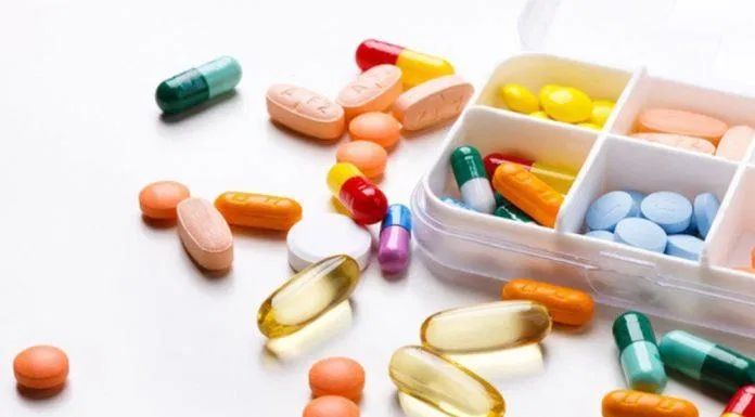 Có nhiều viên uống đẹp da khác nhau trên thi trường (Ảnh: Internet).