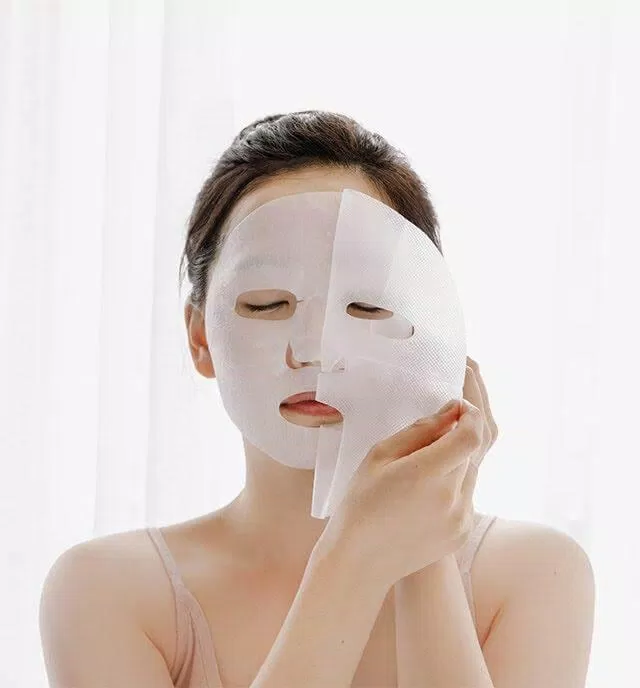 Mặt nạ sinh ra là để "nuông chiều" làn da của bạn. (Nguồn: Internet)