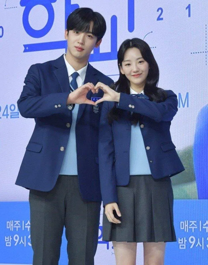 Vai nữ chính Jin Ji Won trong "School 2021" chính là vai chính đầu tiên sau 5 năm trong nghề của Yi Hyun (Nguồn: Internet)