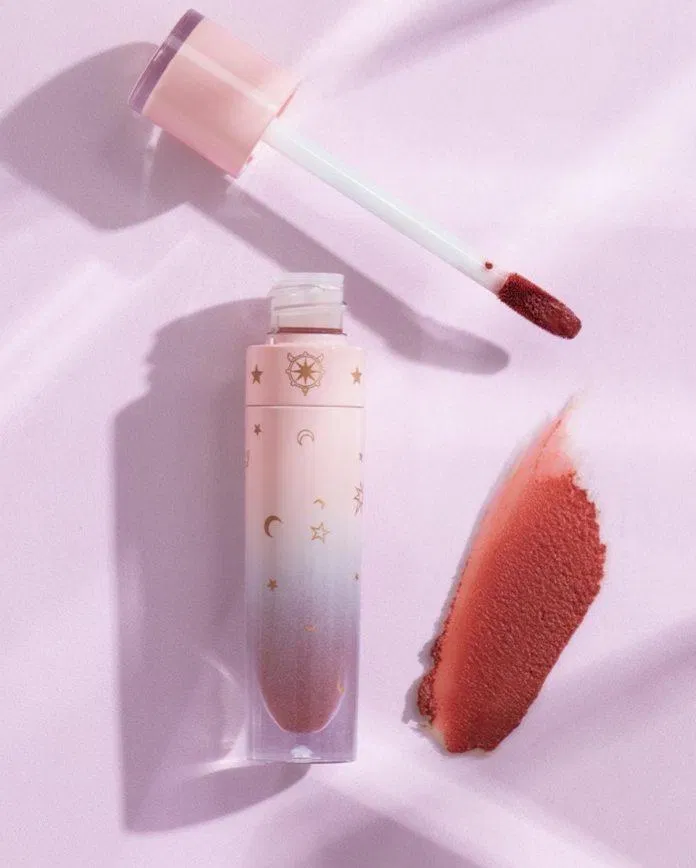 TOP 5 thỏi son đẹp nhất dành riêng cho ngày Valentine: bảng màu trendy, thiết kế đẹp mắt 3CE 3CE Soft Lip Lacquer bảng màu BlogAnChoi đất đỏ hồng hồng đất hợp mọi makeup look hợp mọi tone da merzy Merzy Dreamy Late Night Mellow Tint ngày Valentine Ofélia OFÉLIA Flaming Lip Cream perfect diary Perfect Diary Abby s Choice silkygirl Silkygirl OMG Powder Matte son son kem son kem lì son thỏi thiết kế thỏi son top 5 Valentine
