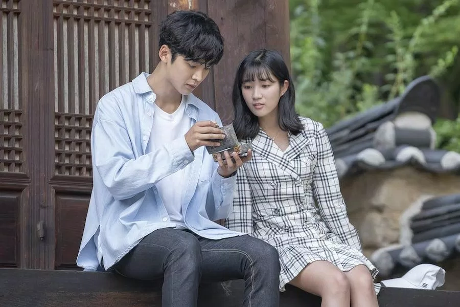 Rowoon & Kim Hye Yoon cặp đôi bằng tuổi đẹp trên màn ảnh. (Nguồn: Internet)