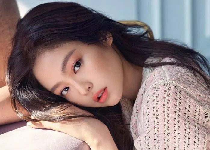 Jennie luôn là tâm điểm của sự chú ý dù ở bất cứ đâu (Nguồn: Internet)