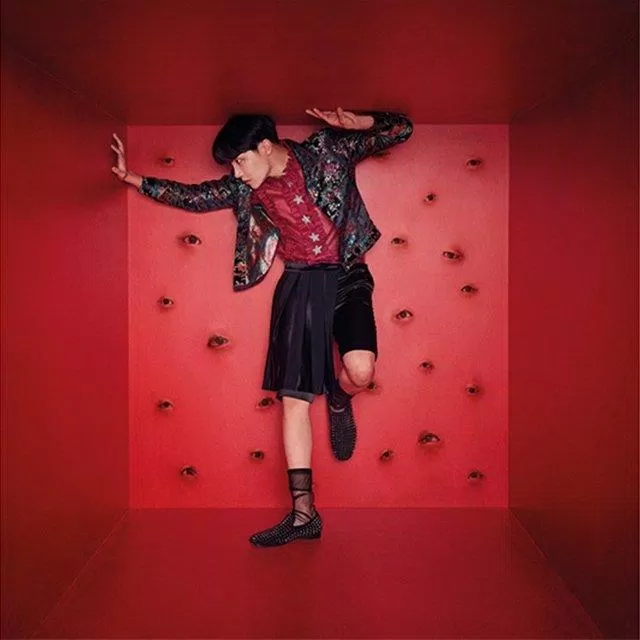 j-hope diện hàng loạt phong cách khó nhằn trong bộ ảnh cho album "Love Yourself: Answer" (Nguồn: Internet) j-hope diện hàng loạt phong cách khó nhằn trong bộ ảnh cho album "Love Yourself: Answer" (Nguồn: Internet)