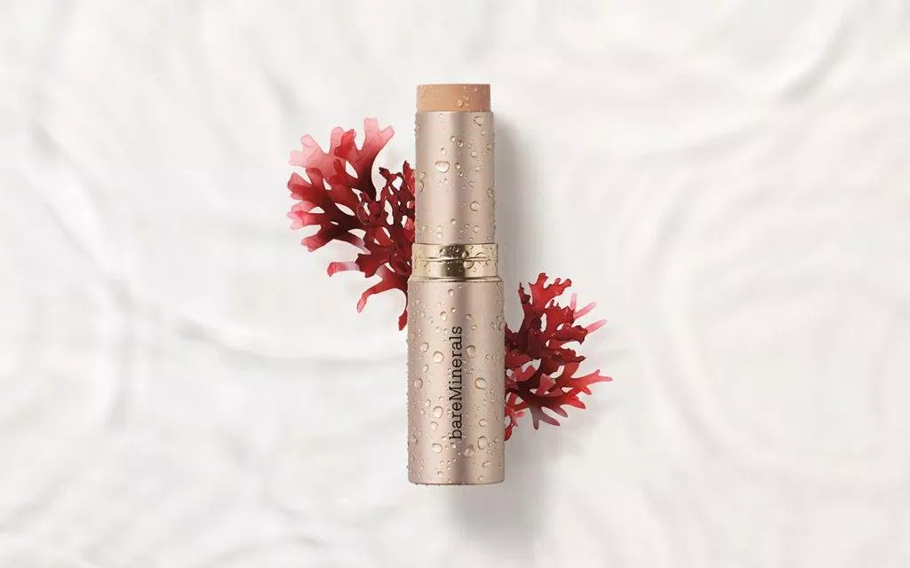 Một số loại mỹ phẩm được bổ sung thành phần từ tảo đỏ (Ảnh: Internet). Một số loại mỹ phẩm được bổ sung thành phần từ tảo đỏ (Ảnh: Internet).