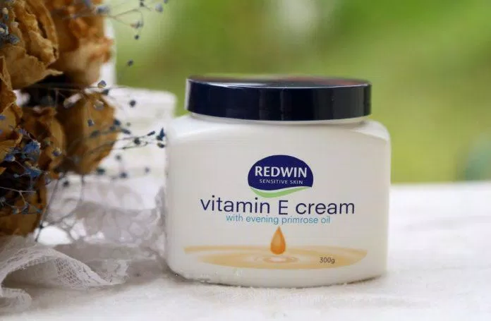 Kem dưỡng sau tẩy lông Vitamin E Redwin (Ảnh: Internet).