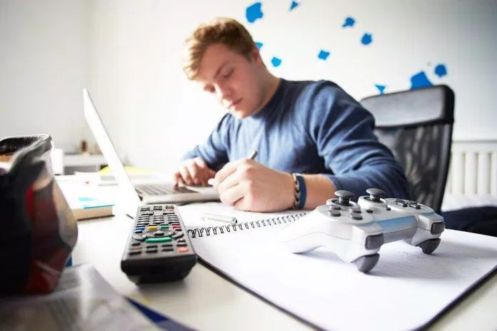 Cách này đòi hỏi phải có khả năng viết tốt (Ảnh: Internet). Cách này đòi hỏi phải có khả năng viết tốt (Ảnh: Internet).