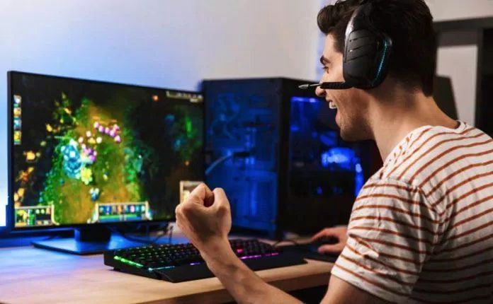 Kiếm tiền từ chơi game là có thật nhưng không dễ chút nào (Ảnh: Internet). Kiếm tiền từ chơi game là có thật nhưng không dễ chút nào (Ảnh: Internet).