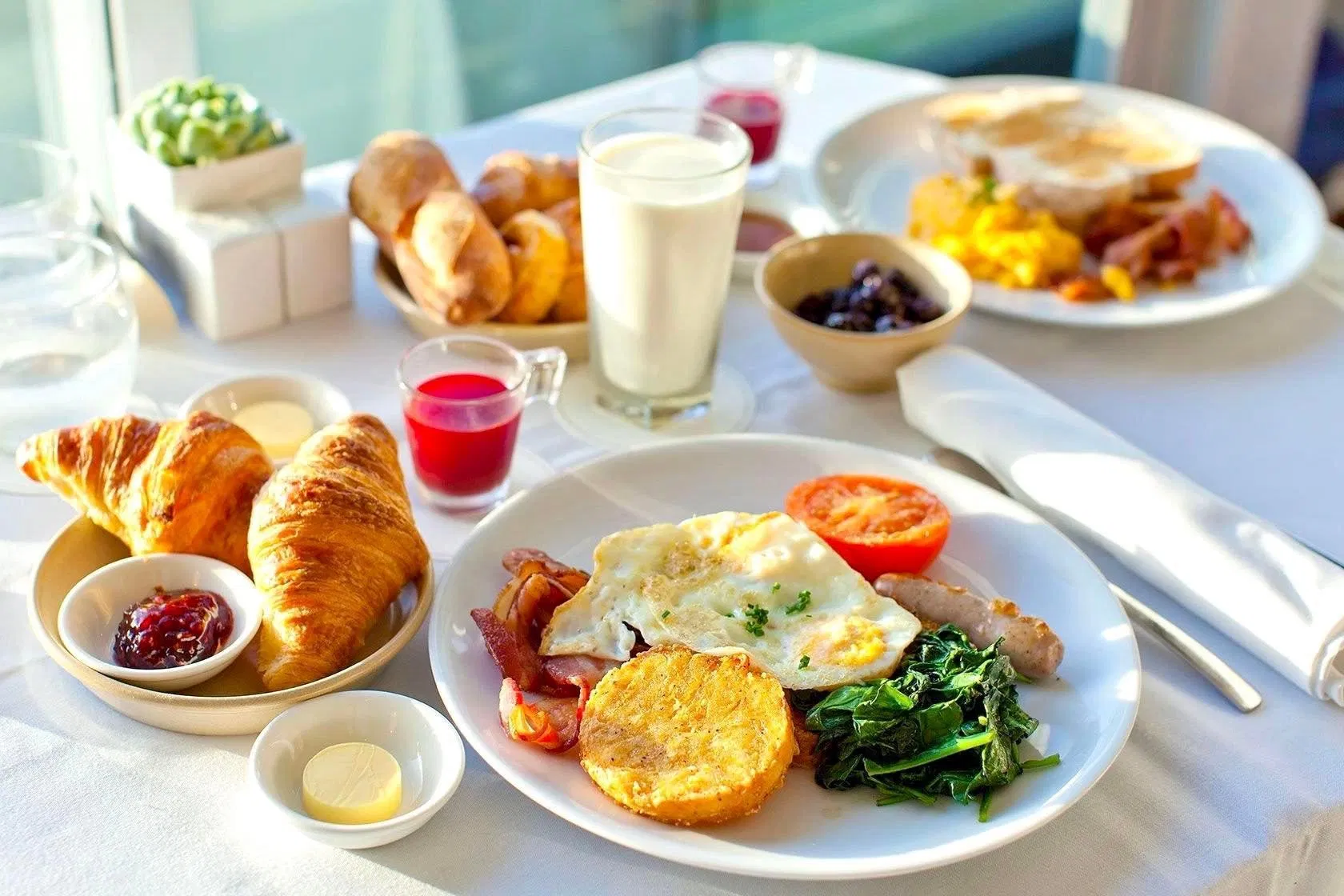 Luôn ăn sáng đầy đủ chất dinh dưỡng (Nguồn: Internet) Luôn ăn sáng đầy đủ chất dinh dưỡng (Nguồn: Internet)