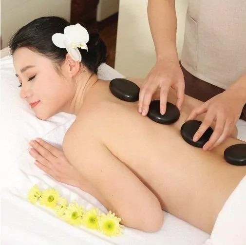 Massage giúp tinh thần nhẹ nhõm sảng khoái (Ảnh: Internet). Massage giúp tinh thần nhẹ nhõm sảng khoái (Ảnh: Internet).