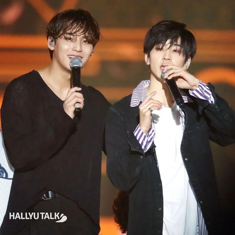 Mingyu và Wonwoo (SEVENTEEN) sở hữu chiều cao ấn tượng. (Nguồn: Internet) Mingyu và Wonwoo (SEVENTEEN) sở hữu chiều cao ấn tượng. (Nguồn: Internet)