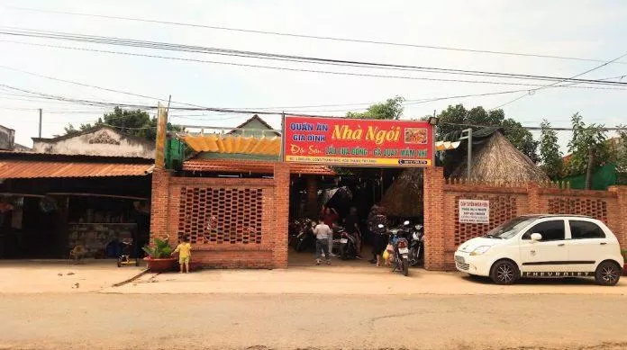 Không gian trước cửa quán. (Ảnh: Internet)