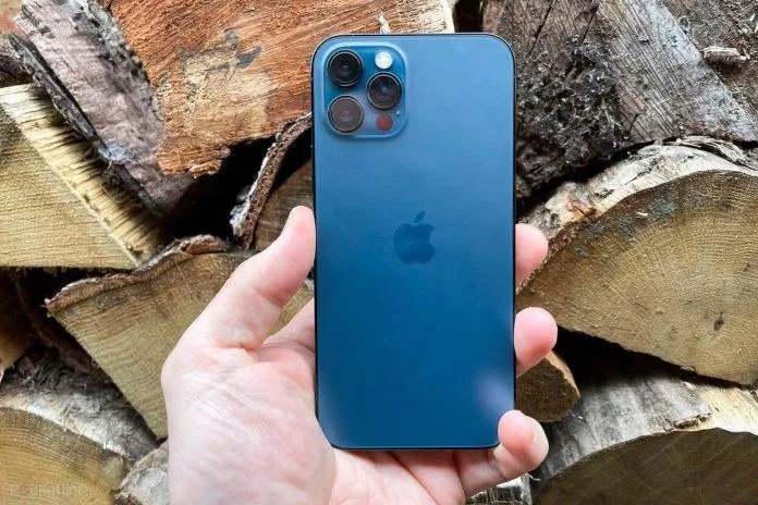 Tại sao phải thay iPhone mới trong khi vẫn còn dùng được? (Ảnh: Internet).