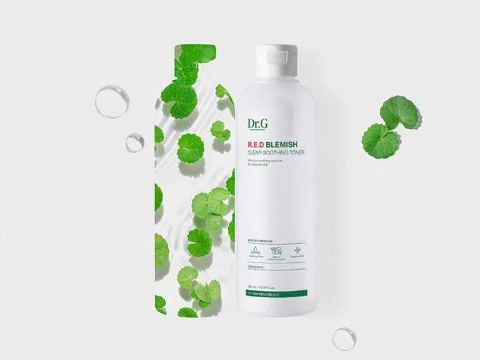 Nước cân bằng Dr.G R.E.D Blemish Clear Soothing Toner được thiết kế chai hình trụ tối giản nhưng tinh tế (nguồn: internet)