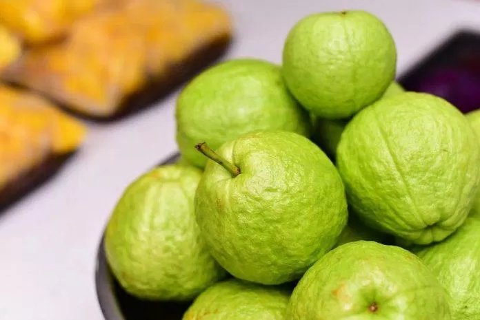 Ổi là một trong những loại trái cây tốt cho bệnh nhân tiểu đường.  (Nguồn: Internet)