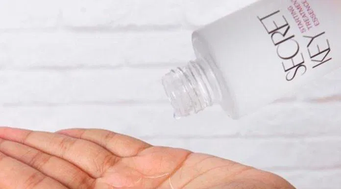 Secret Key Starting Treatment Essence phục hồi và nuôi dưỡng làn da trắng sáng, mịn màng. (Nguồn: Internet)