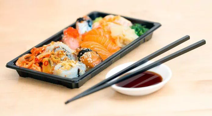 Sushi - món ăn nổi tiếng ở xứ sở hoa anh đào (Ảnh: Internet)