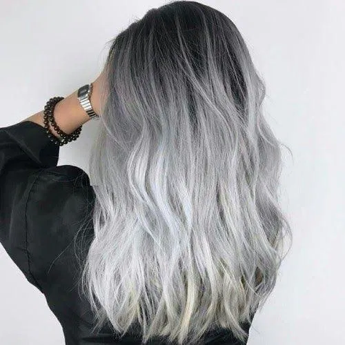 Màu xám khói là một trong những màu trendy giúp che khuyết điểm hiệu quả (Nguồn: internet)