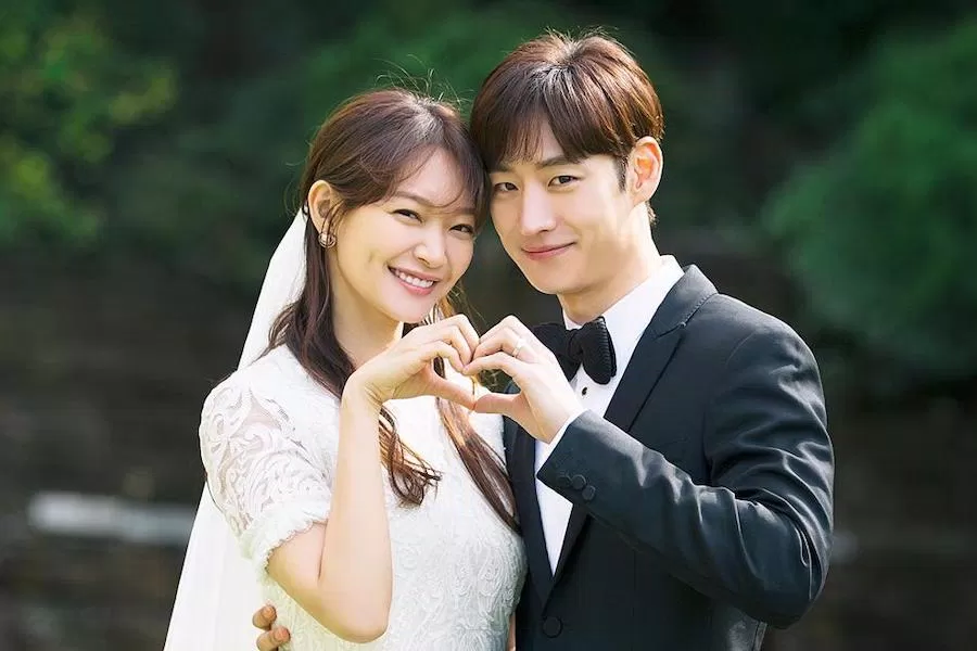 Lee Je Hoon & Shin Min Ah cặp đôi bằng tuổi đẹp trên màn ảnh. (Nguồn: Internet)