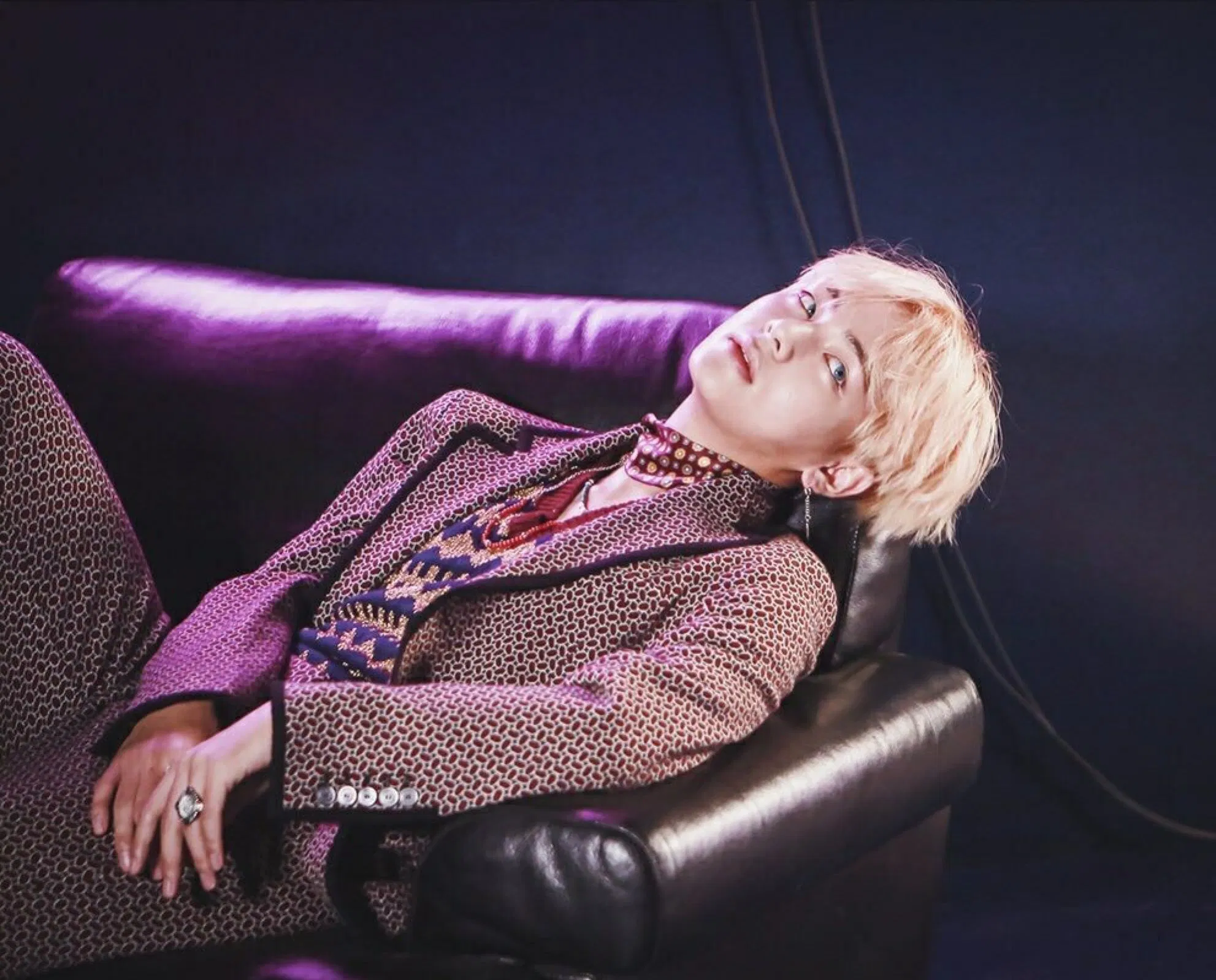 V trong album "Wings" năm 2016 (Nguồn: Internet) V trong album "Wings" năm 2016 (Nguồn: Internet)