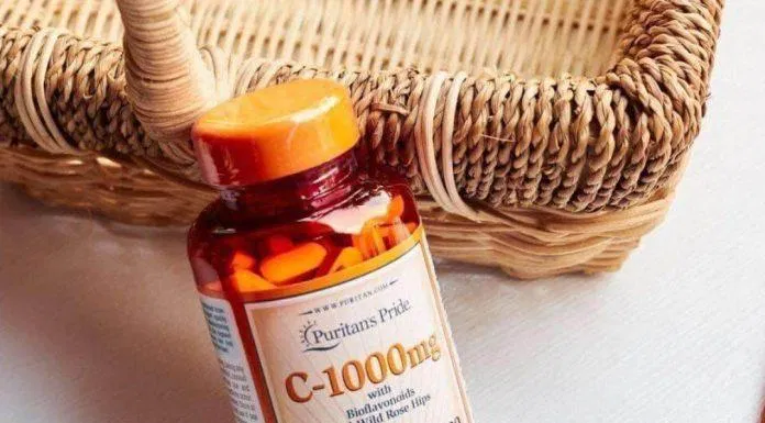 Viên uống đẹp da, giúp da trắng sáng Puritan’s Pride Vitamin C (Ảnh: Internet).