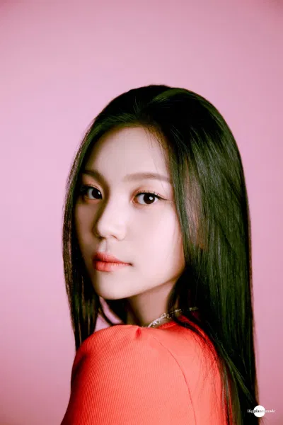 Thành viên Umji của nhóm nhạc VIVIZ (Ảnh: Internet)