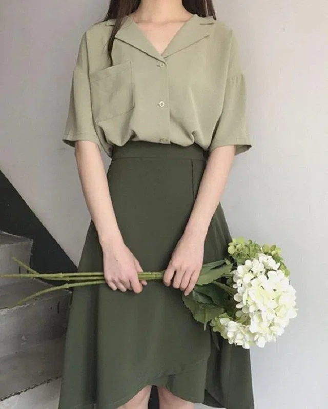 Phối đồ tone xanh thanh lịch (Nguồn: Internet) Phối đồ tone xanh thanh lịch (Nguồn: Internet)