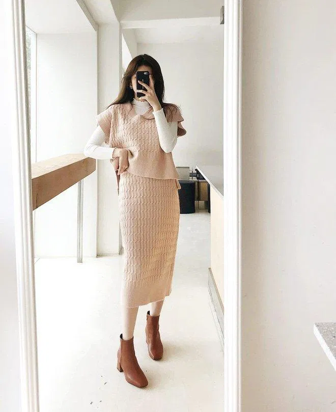 6 công thức phối đồ nữ bất bại mà không phải ai cũng biết? công thức công thức phối đồ nữ công thức phối đồ nữ bất bại nguyên tắc phối đồ phối đồ nữ phối đồ nữ áo polo phối đồ nữ bánh bèo phối đồ nữ cá tính phối đồ nữ cho nấm lùn phối đồ nữ cho người béo phối đồ nữ cho người gầy phối đồ nữ da ngăm phối đồ nữ da ngăm mũm mĩn phối đồ nữ dễ thương phối đồ nữ đẹp phối đồ nữ đơn giản phối đồ nữ giày phối đồ nữ mũm mĩn phối đồ nữ quần ống rộng phối đồ nữ thanh lịch phối đồ nữ với áo croptop phối đồ nữ với áo khoác sơ mi phối đồ nữ với blazer phối đồ nữ với boot phối đồ nữ với chân váy trang phục Váy liền