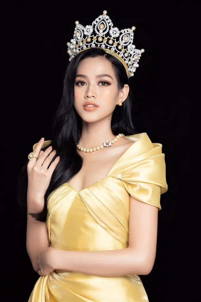 Đỗ Thị Hà đăng quang ngôi vị Hoa hậu Việt Nam năm 2020 (Ảnh: Internet)