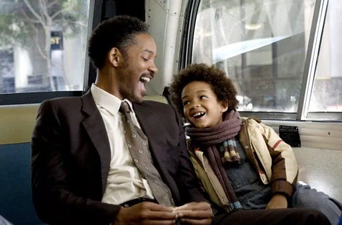 The Pursuit of Happyness còn là câu chuyện cảm động về tình cha con (Nguồn: Internet)