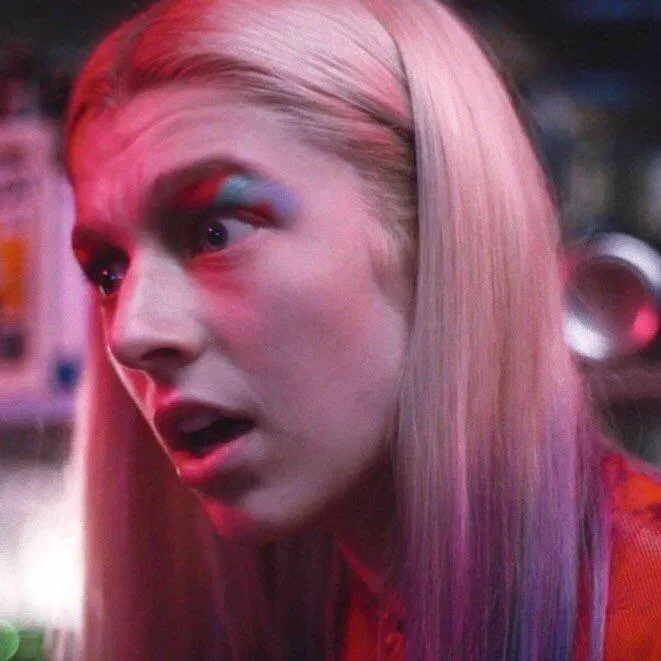 Euphoria season 2 makeup looks: 10 phong cách trang điểm dẫn đầu xu hướng bắt trend BlogAnChoi cách trang điểm dẫn đầu xu hướng Euphoria hoc make up khám phá kim cương phong cách xu hướng