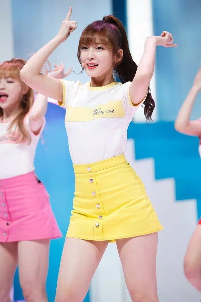 Arin (Oh My Girl) - thần tượng K-Pop quá xinh đẹp khi để tóc mái. (Nguồn: Internet) Arin (Oh My Girl) - thần tượng K-Pop quá xinh đẹp khi để tóc mái. (Nguồn: Internet)
