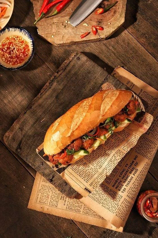 Bánh mì Việt Nam (Nguồn: Pinterest)