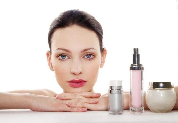 TOP 10 bộ sản phẩm chăm sóc da chuyên sâu chuẩn Spa tại nhà Adenosine Aloe Barbadensis Leaf Extract Arbutin Ascorbyl Glucoside Bisabolol bộ sản phẩm chăm sóc da Bộ sản phẩm chăm sóc da đến từ thiên nhiên NACIFIC Fresh Herb Origin Bộ sản phẩm chăm sóc da giàu vitamin C Martiderm bộ sản phẩm chăm sóc spa Bộ sản phẩm cung cấp dưỡng chất La Roche Posay Hyalu B5 Serum Bộ sản phẩm dưỡng sáng da Eucerin Spotless Brightening Bộ sản phẩm giúp làm trắng da Bielenda Professional X Foliat Bộ sản phẩm giúp trị nám da Obagi Nu Derm Bộ sản phẩm LANEIGE giúp cân bằng Bộ sản phẩm mặt nạ chăm sóc da 3 bước Huxley Spa Routine Deluxe Complete Bộ sản phẩm tái tạo và phục hồi da Paula s Choice Skin Balancing Các tiêu chí lựa chọn bộ sản phẩm chăm sóc spa Centella Asiatica Extract Ceramide NP Citrus Aurantium Dulcis Flower Extract dưỡng ẩm và thanh lọc cho da glycerin hydroquinone Kojic Acid Lactic Acid lauric acid Licochalcone A Madecassoside ngừa mụn Some By Mi Yuja Niacin 30 Days Miracle Niacinamide Opuntia Ficus Indica Stem Extract Panthenol Phytosphingosine Prickly Pear Seed Oil Propanediol Salicylic Acid Sepicalm Sodium Hyaluronate Thiamazol Tocopherol Tranexamic Acid tretinoin Vì sao nên lựa chọn bộ sản phẩm chăm sóc spa vitamin C